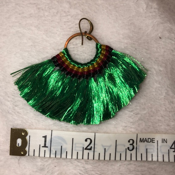 Super fun, fan earrings! - Picture 2 of 2